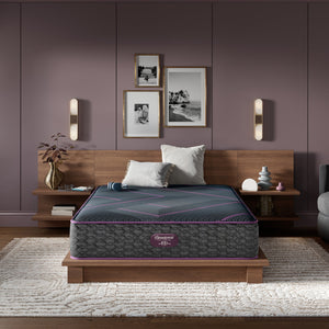 Beautyrest® World Class™ Hybrid Level Three Firm 13" Mattress
