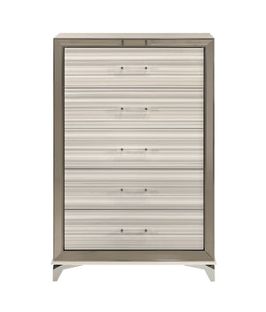 Star - Chest - White