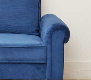 Graceful Design Plush Comfort Loveseat